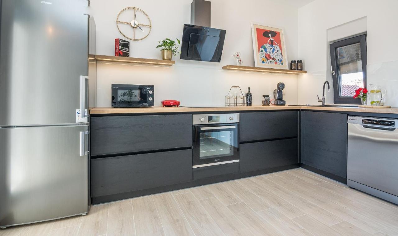 Apartments Maella Задар Экстерьер фото