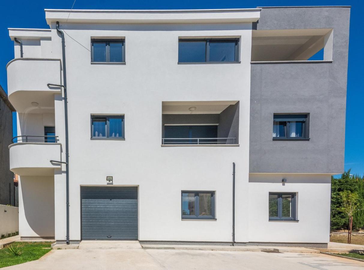 Apartments Maella Задар Экстерьер фото